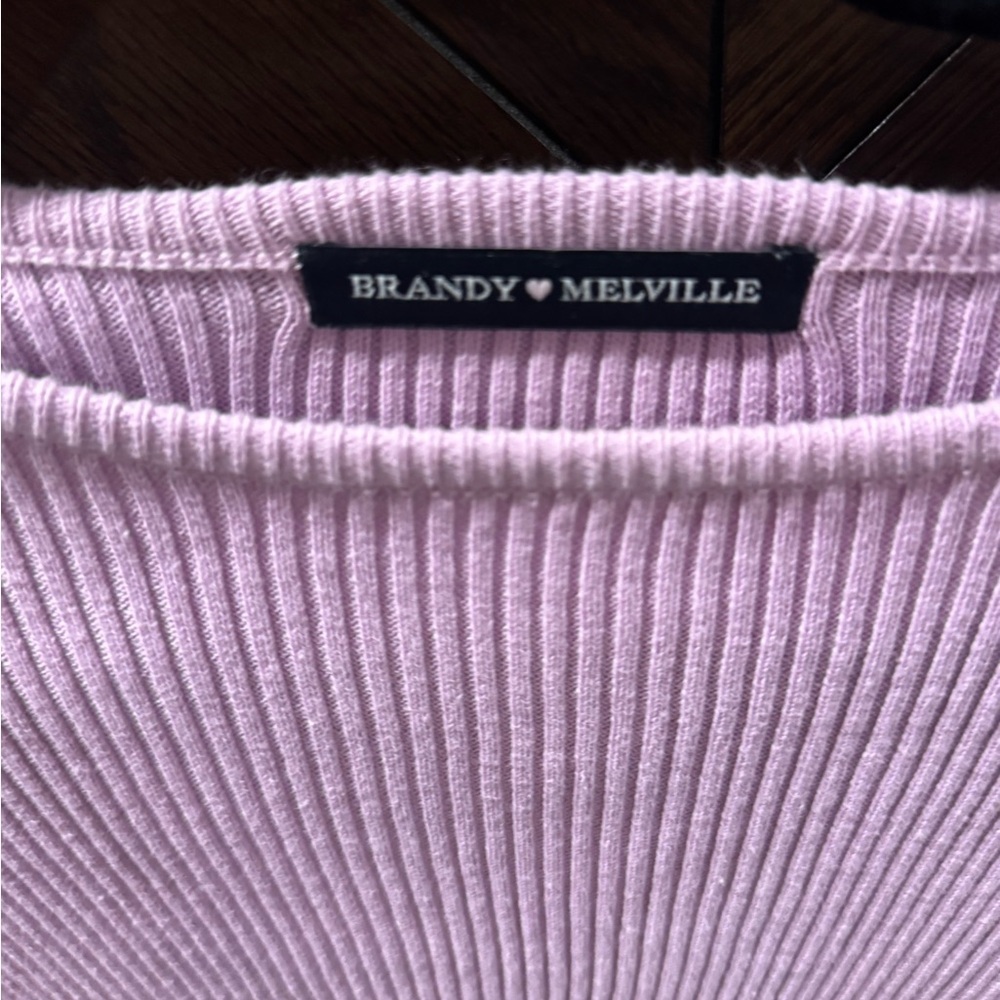 Brandy Melville cropped lavender ribbed 100% cotton sweater- one size - Picture 2 of 4